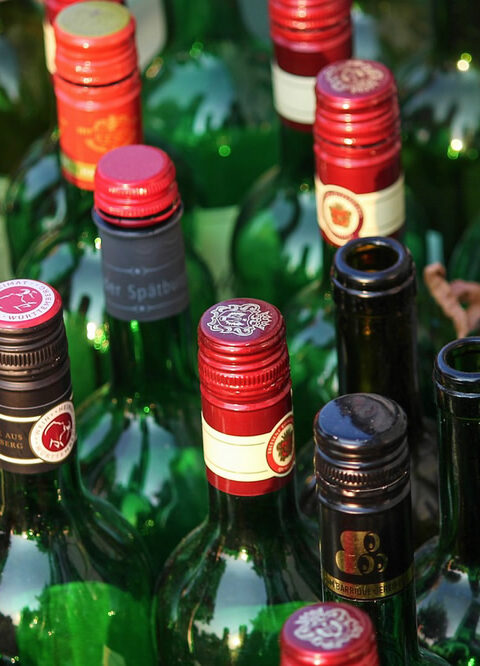 grüne Weinflaschen